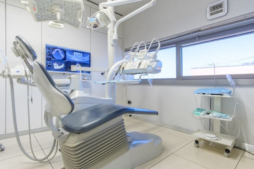 costo riuniti aprire studio dentistico