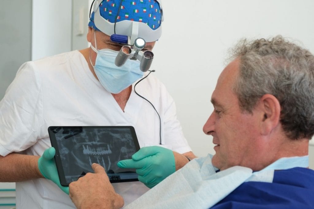 rapporto di fiducia dentista paziente